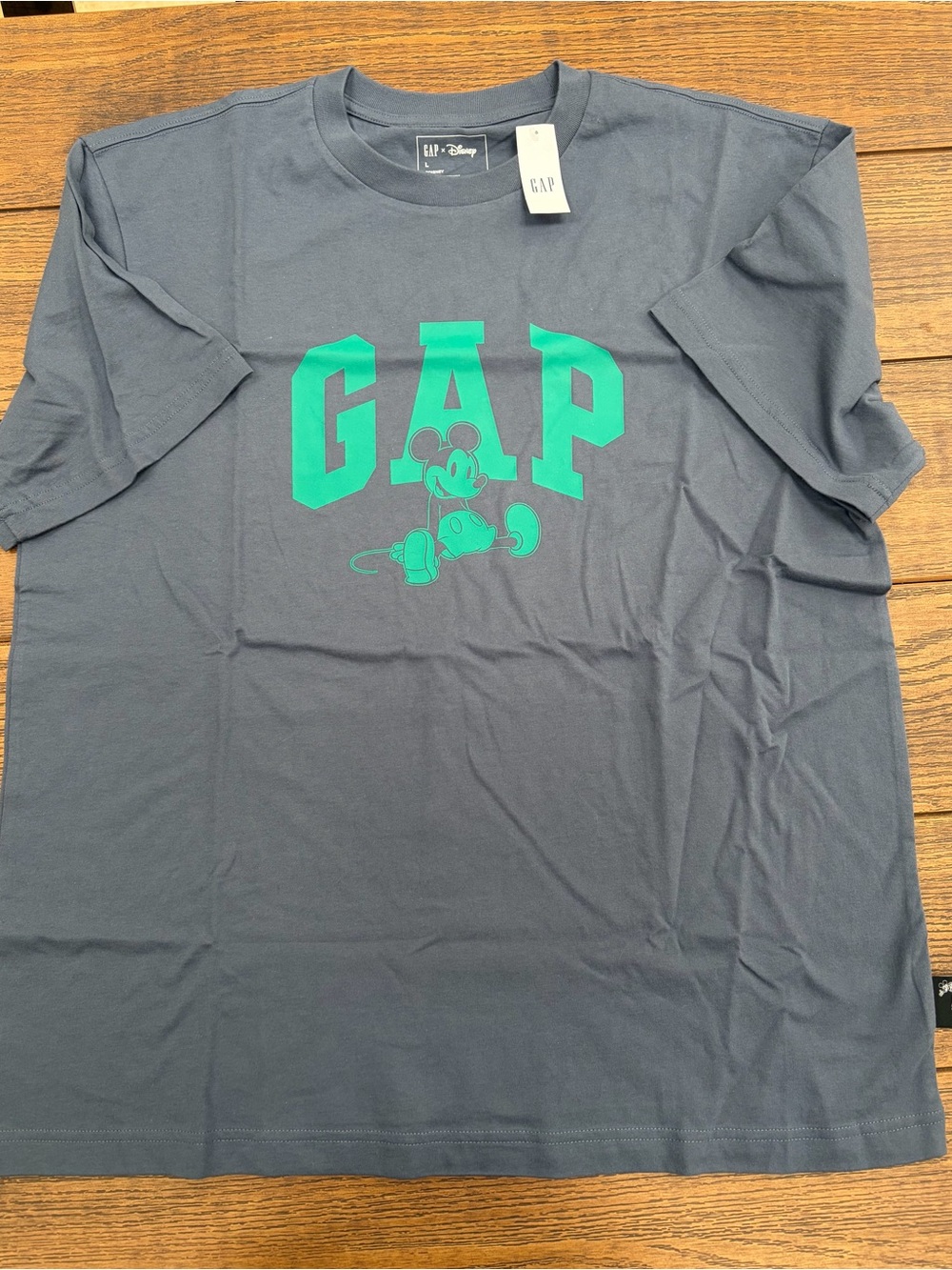 GAP Men's Short Sleeve Tee in Navy with Green Logo